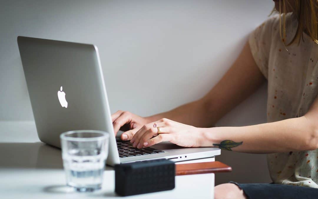 How to Teach Online and Make Money From Anywhere