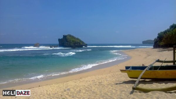 Pantai Ngandong beach, Java Indonesia