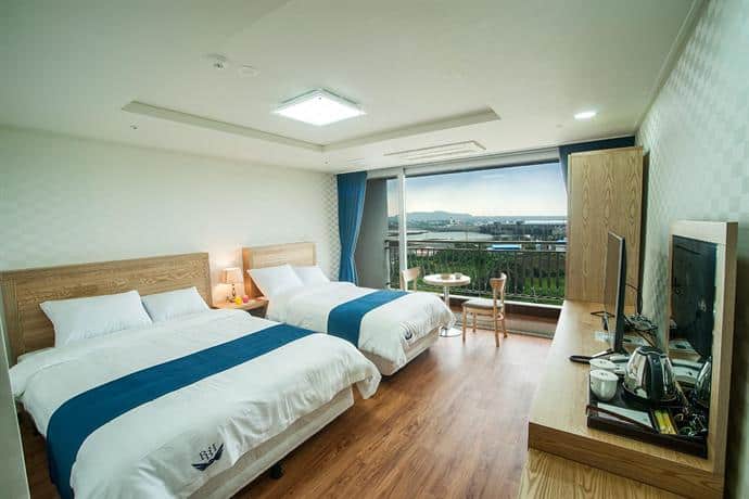 Breeze Bay Hotel is one of the best places to stay in jeju under budget