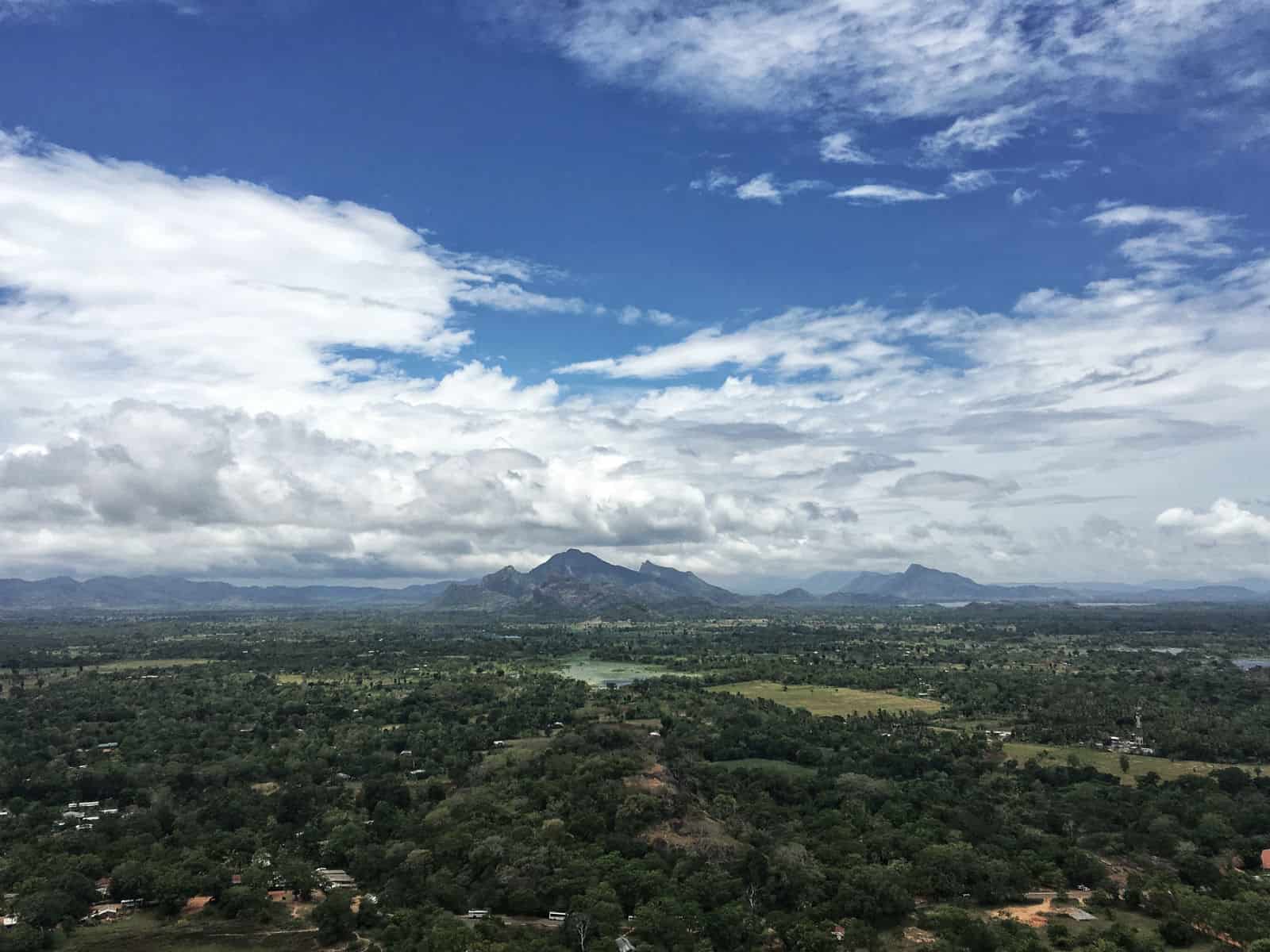 A Perfect 3-Week Sri Lanka Itinerary: Jungles, Train Rides, and Waterfalls