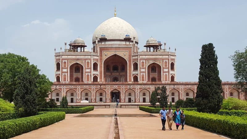 Follow the popular golden triangle India itinerary.