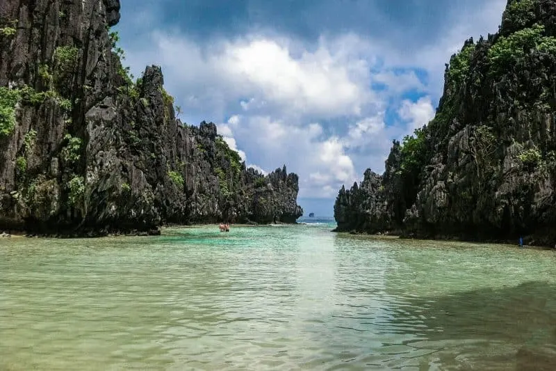 Island Hopping in Paradise With These El Nido Tours (Philippines)