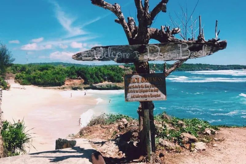 Dream beach nusa lembongan Indonesia