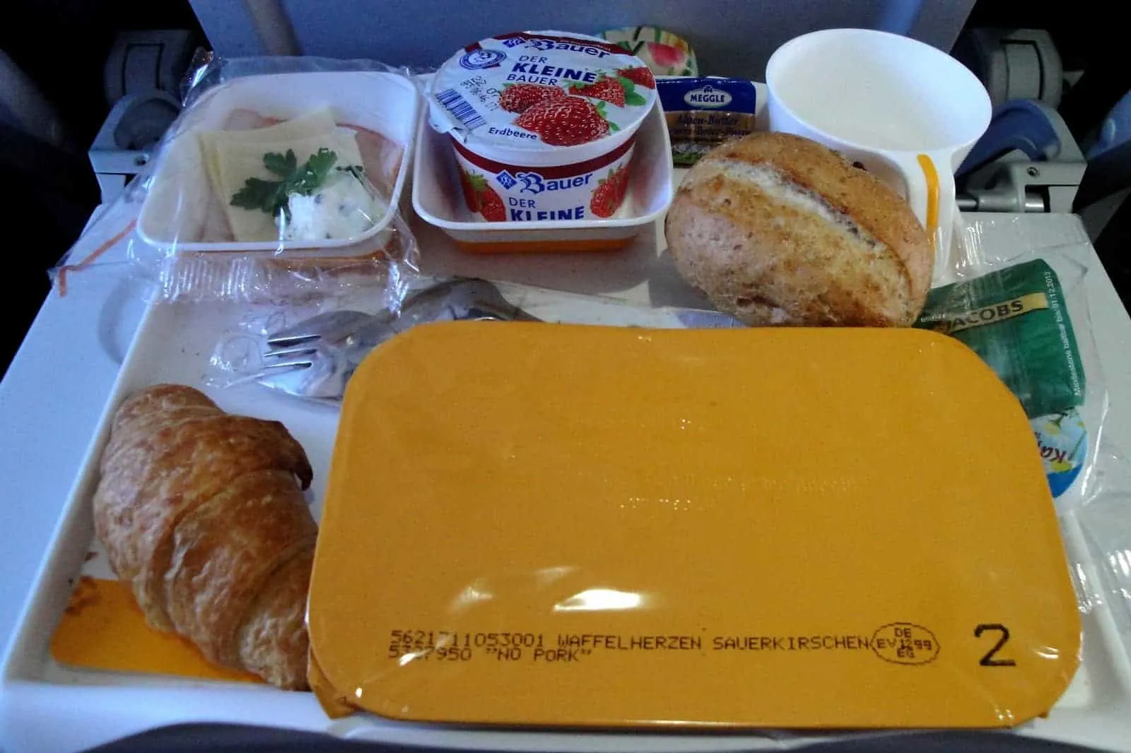 airplane food breakfast