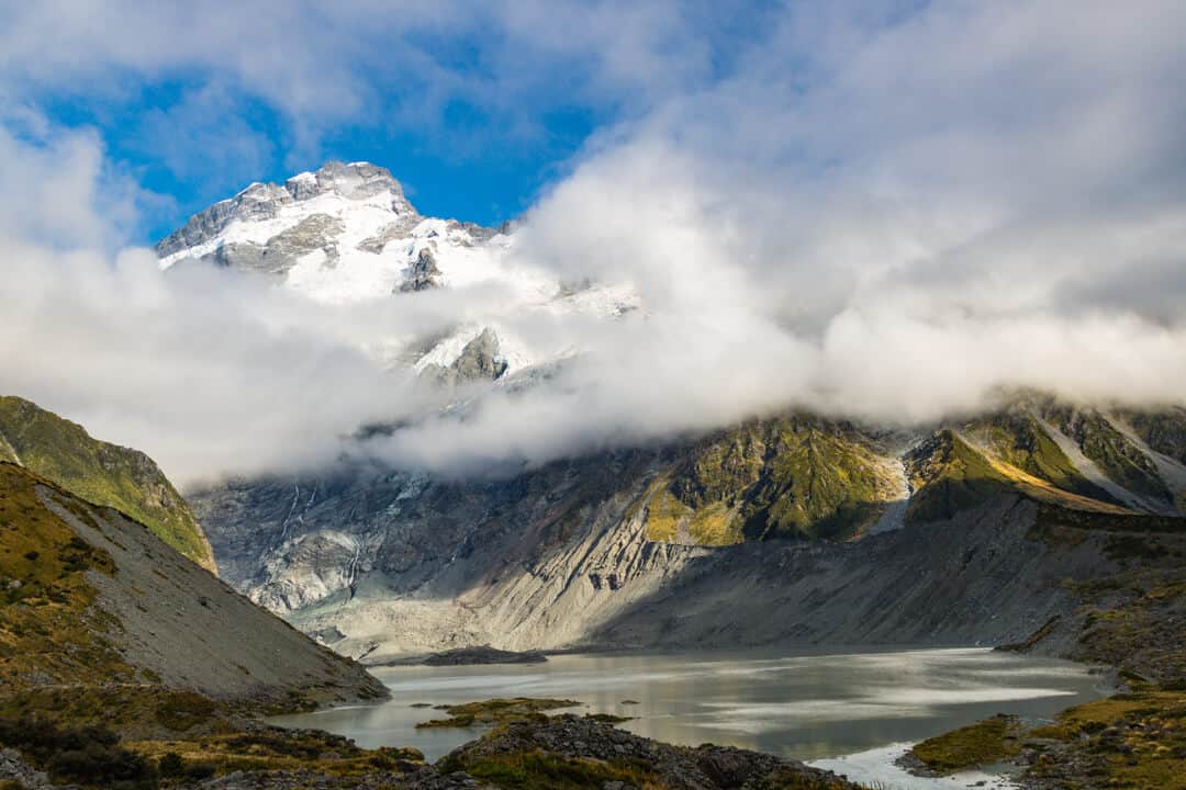 mount cook hike hooker valley hike view