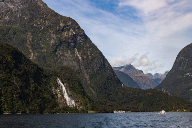 5 Things to Know about Milford Sound, How to See It and Is It Worth It?