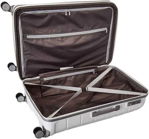 Samsonite Freeform Handside Spinner luggage opened up. 