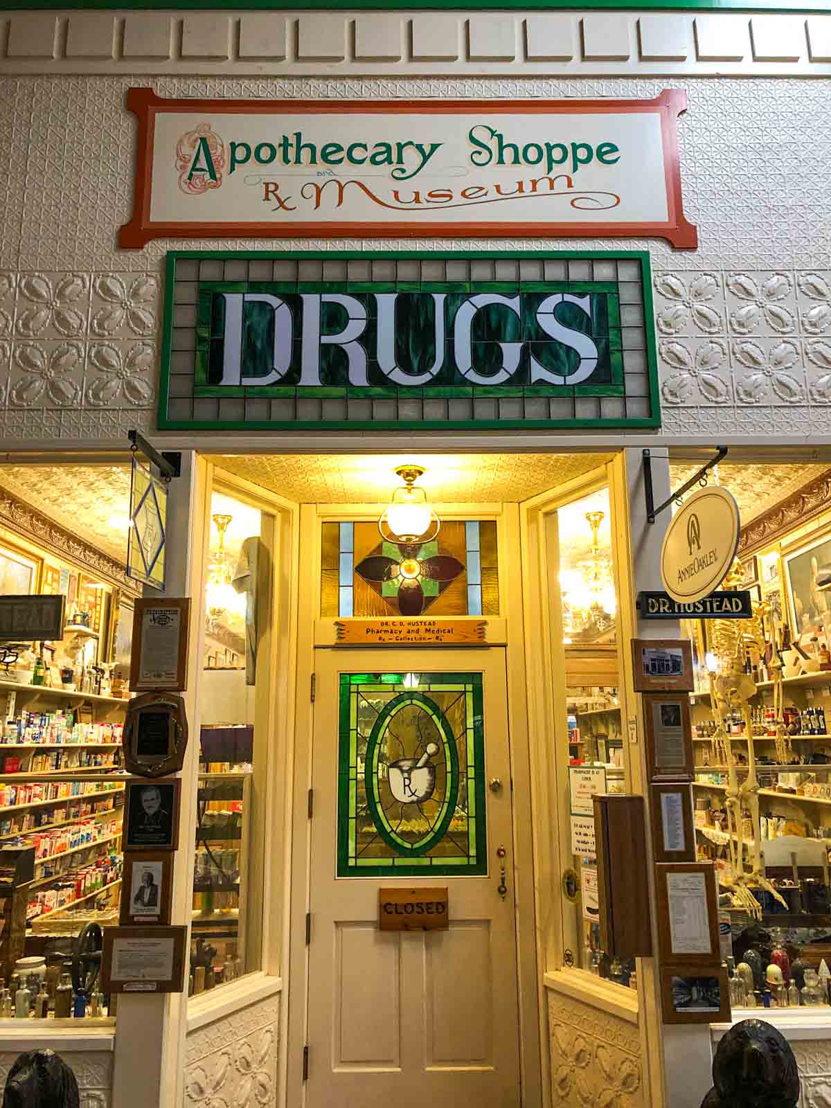 A photo of Wall Drug Store — a neat thing to do near Rapid City