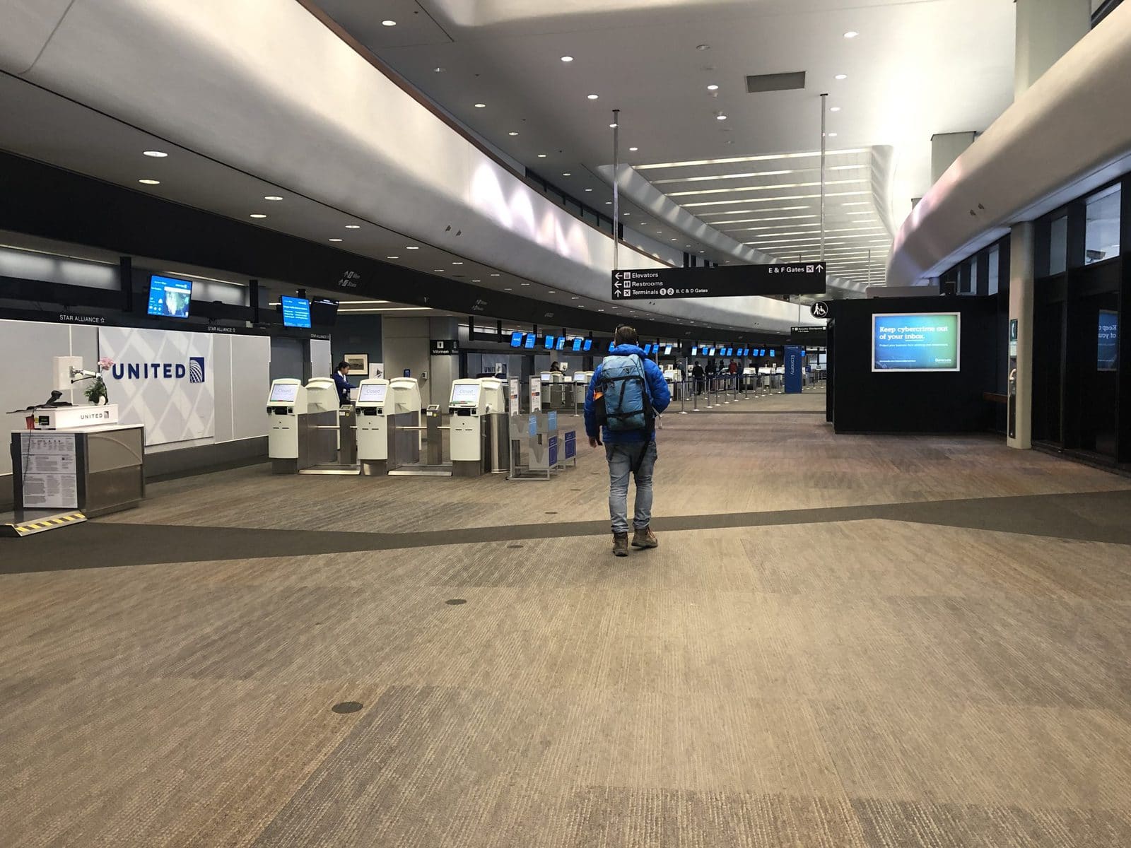 San Francisco Airport - empty!