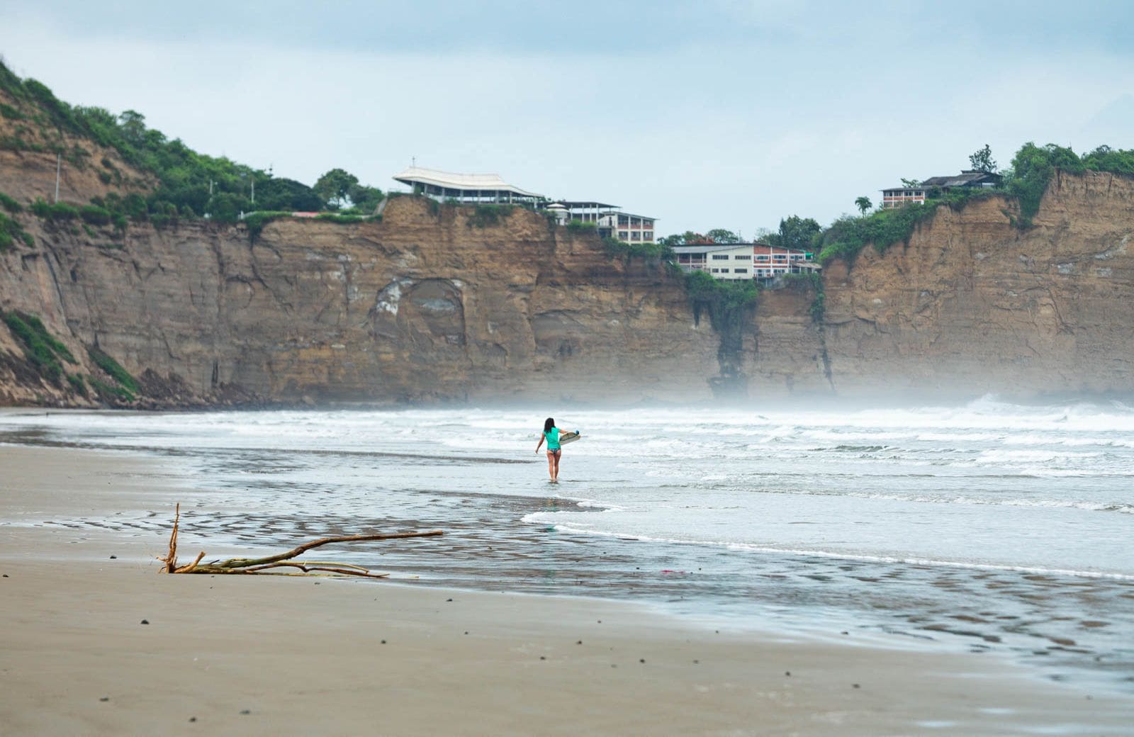 Your Guide to Olon, Ecuador— Learn Spanish & Surf!