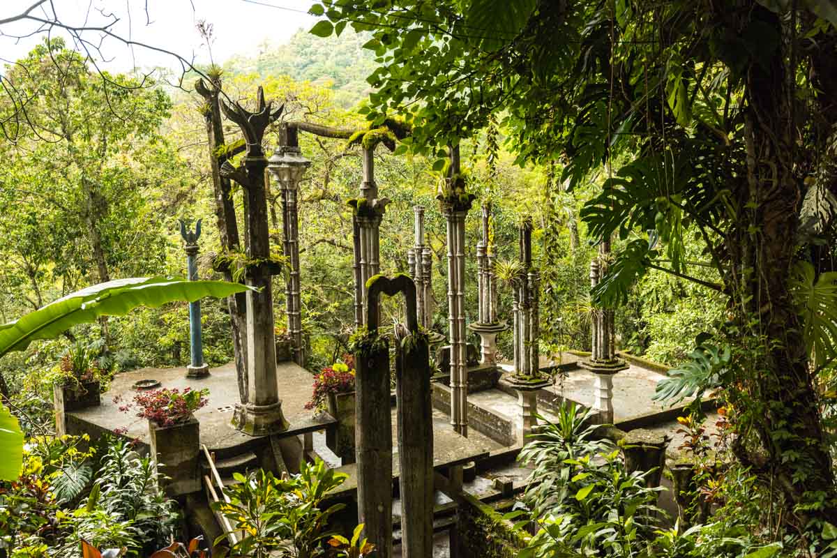 Multiple sculptures in the jungle in Las Pozas Xilitla Jardin.