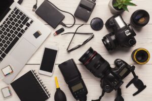 travel blogger accessories and equipment