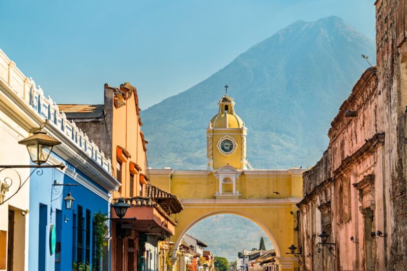 El Arco de Santa Catalina is one of the things to do in Antigua Guatemala