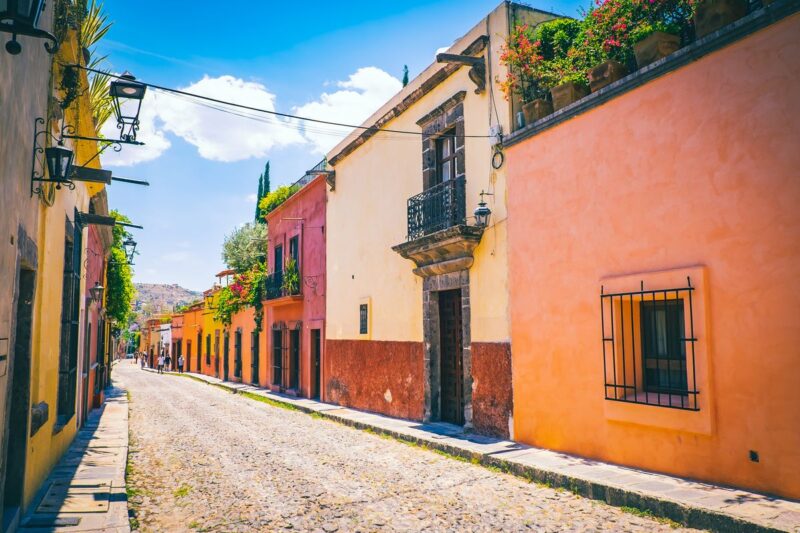 Street view of San Miguel de Allende cost of living in Mexico