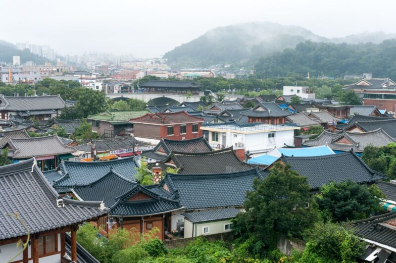 Jeonju Hanok village teaching English in South Korea