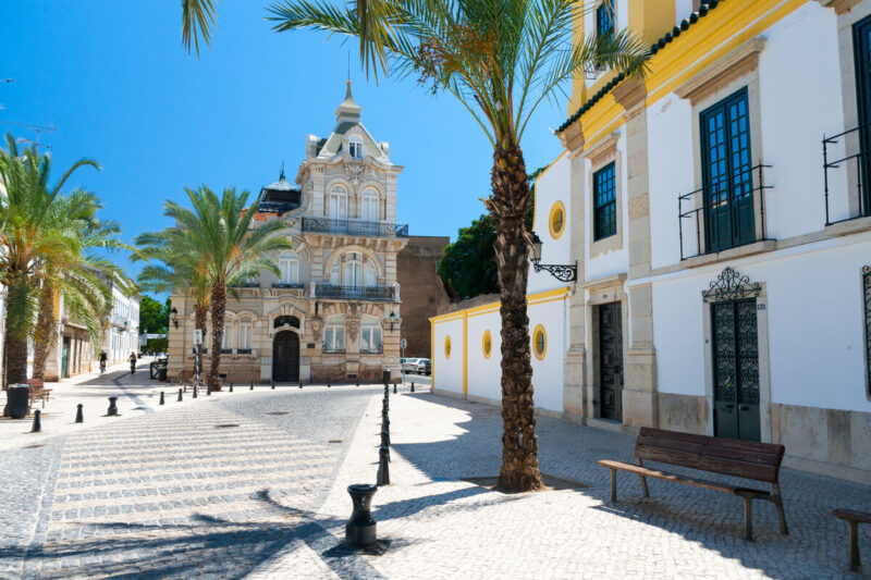 Street in Faro, where to stay in the Algarve