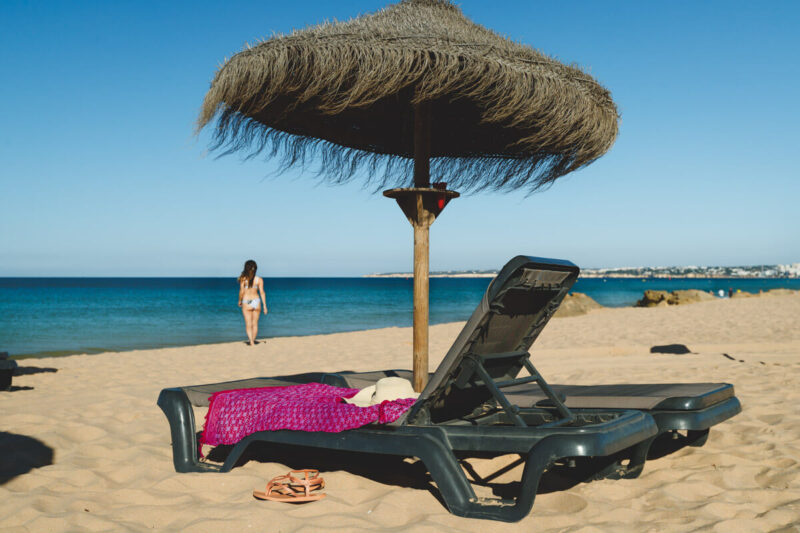 Find the perfect lounge chair to relax on Praia da Gale.