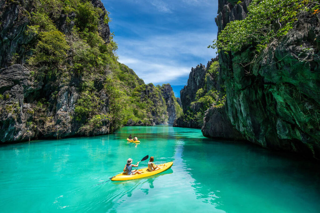 kayaking Palawan for things to do in El Nido