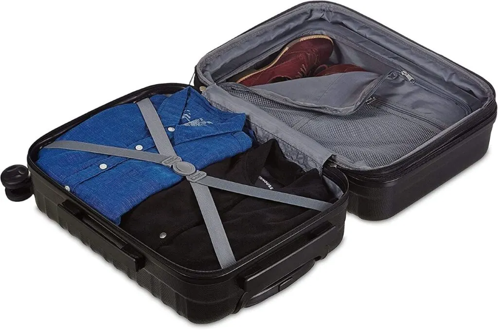 Amazon Basics Hardside Spinner luggage is expandable, giving you ample packling space.