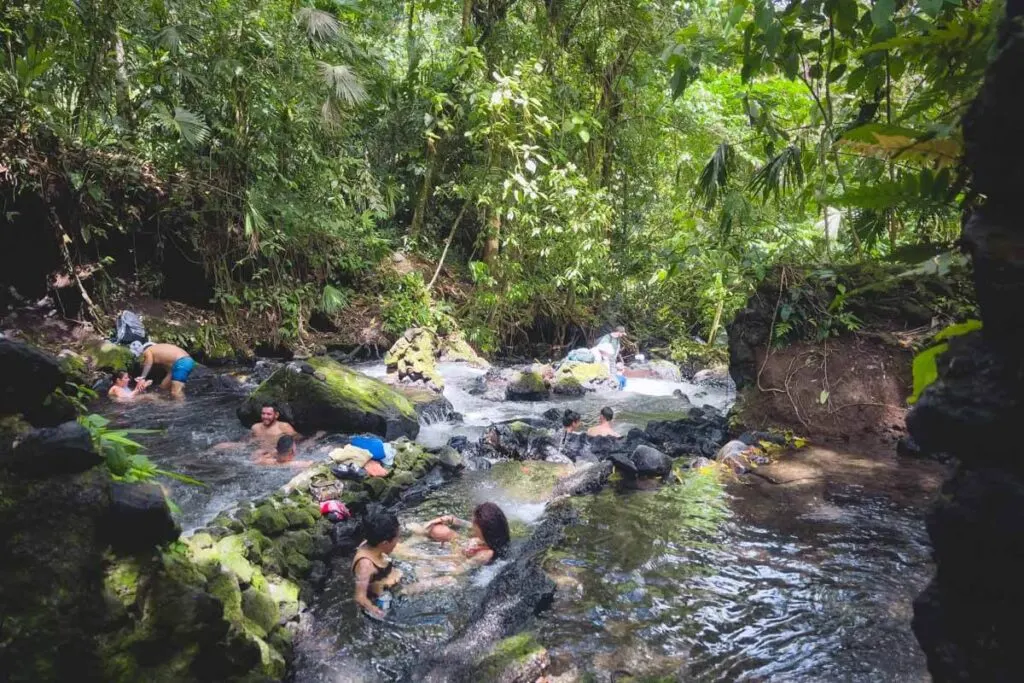 The El Choyin Hot Springs in La Fortuna are a great option for budget travellers!