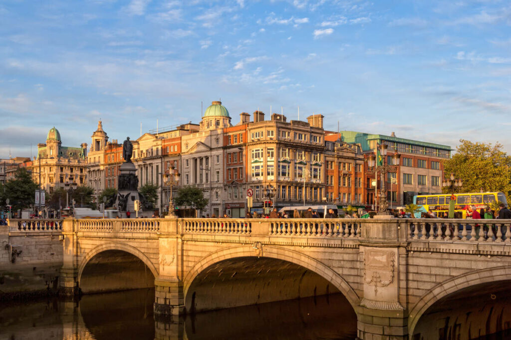 Street and bridge in Dublin, Ireland