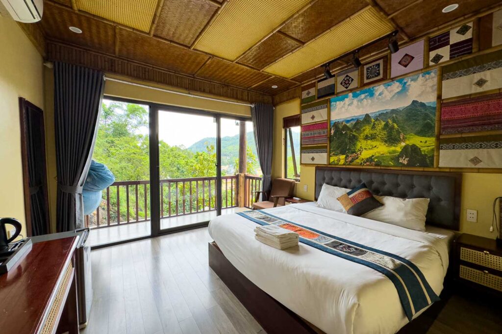The inside of our Dong Van Cliff House room.
