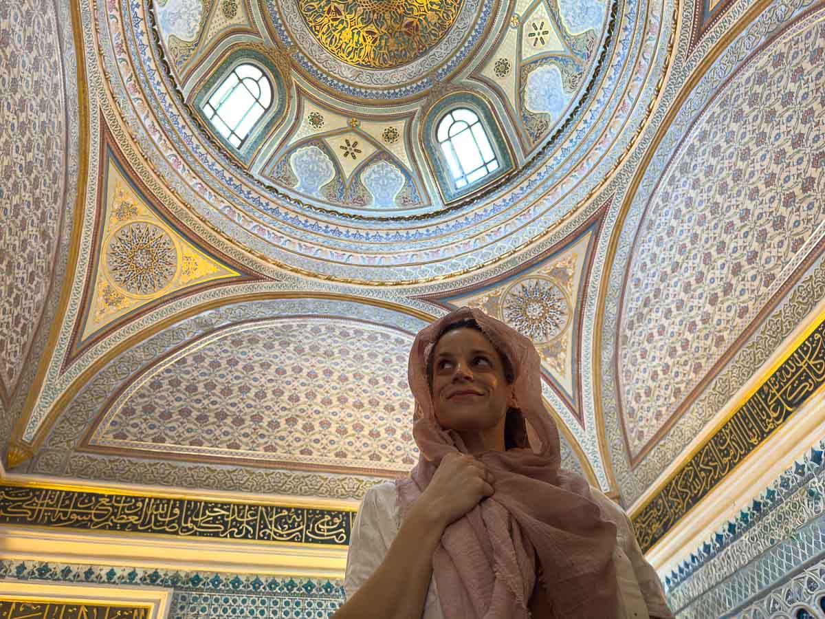 Nina on Topkapi Palace during her Istanbul itinerary.