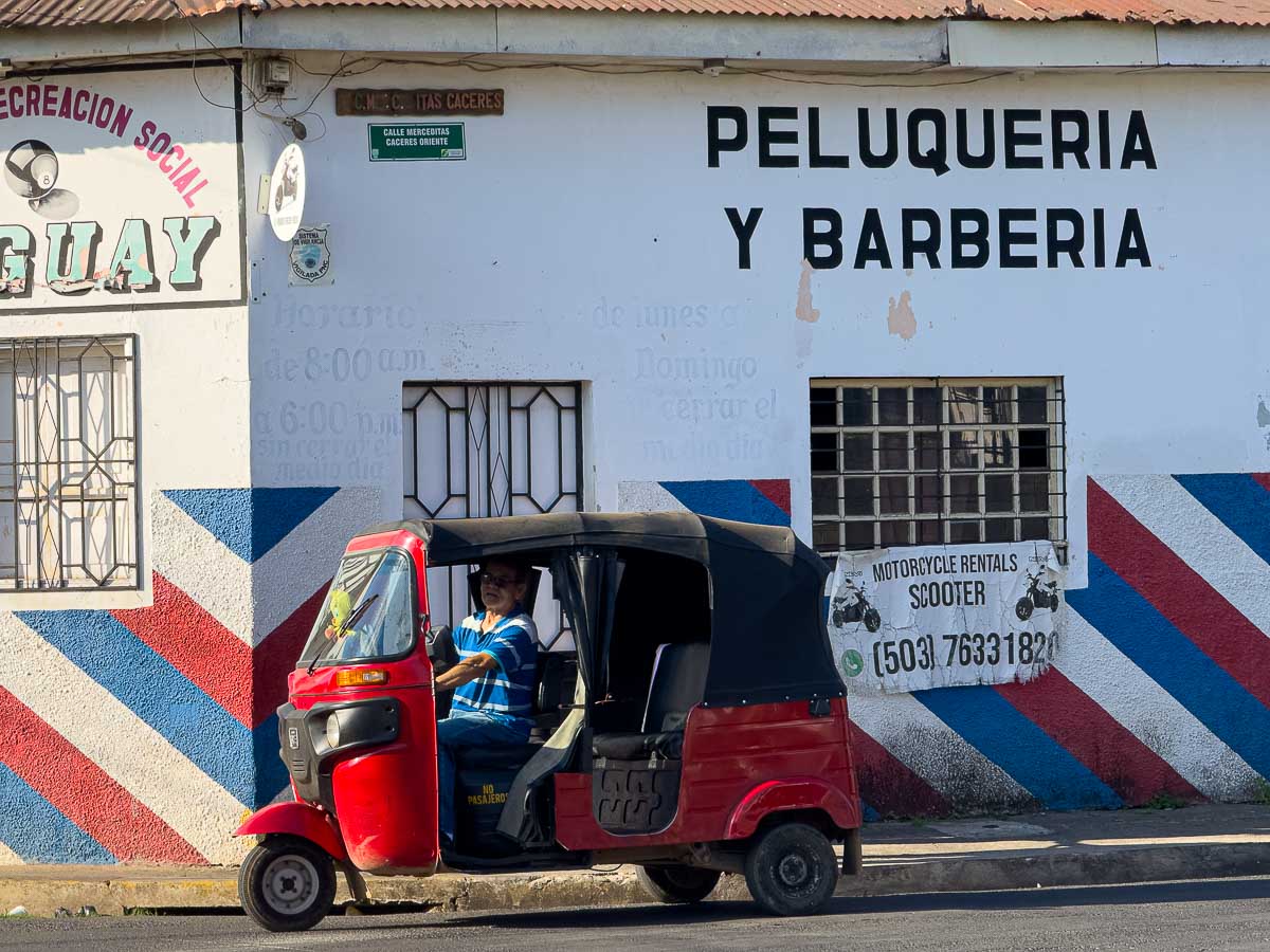 tuktuk el salvador.