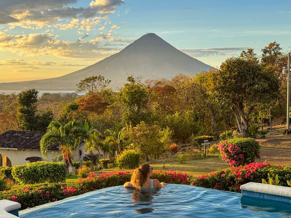 Nina in the Hotel La Omaja pool with a volcano view, Ometepe