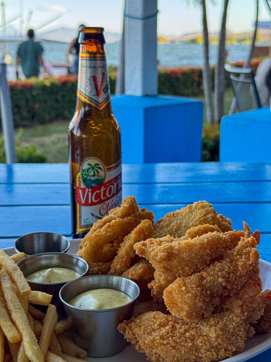 Fried seafood and beer at a restaurant near Isla Mirabel, Las Isletas